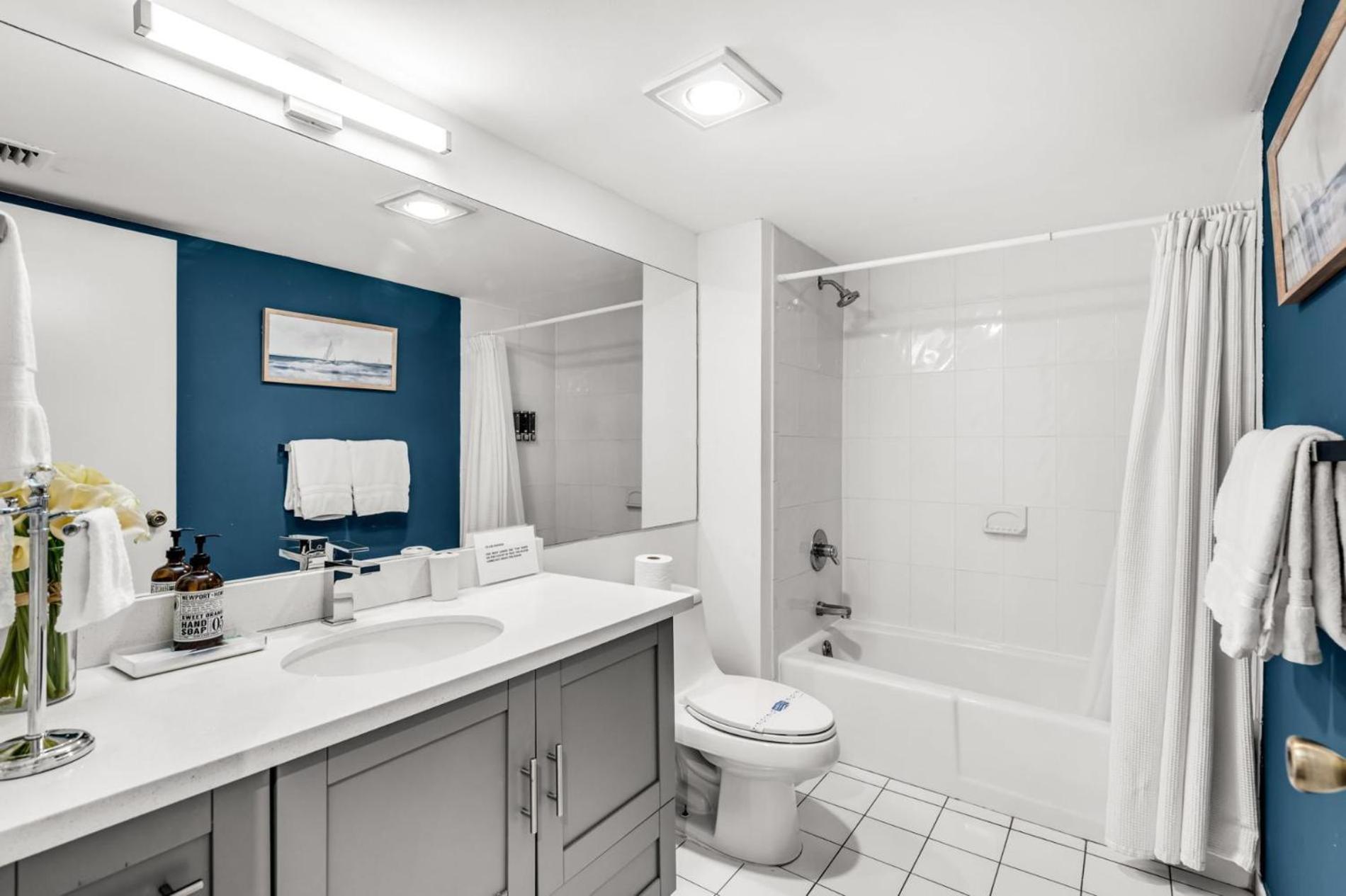 3 Bed Botanica Key Biscayne *
