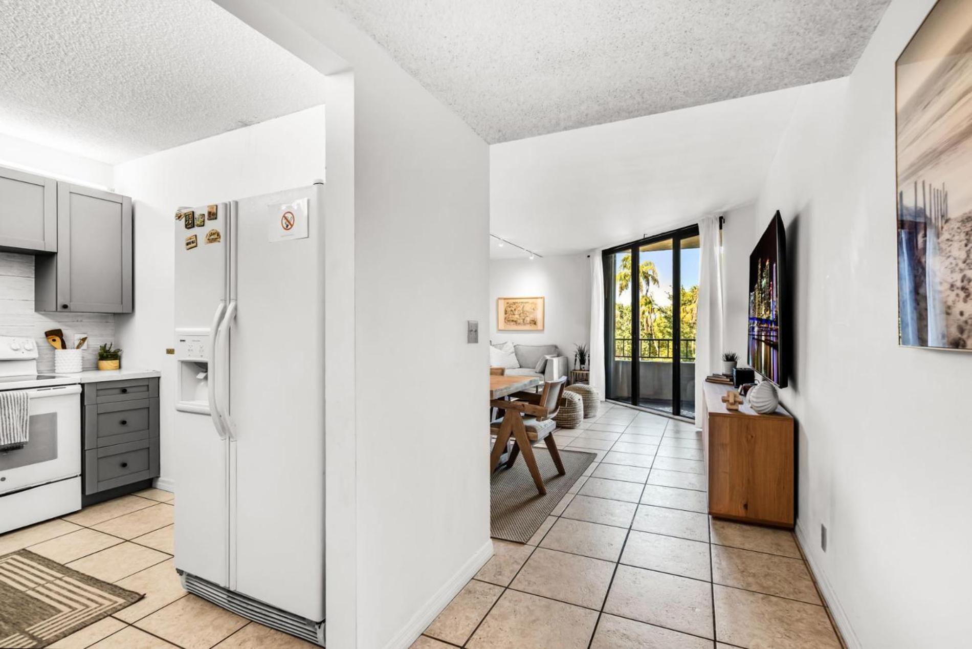 3 Bed Botanica Key Biscayne *