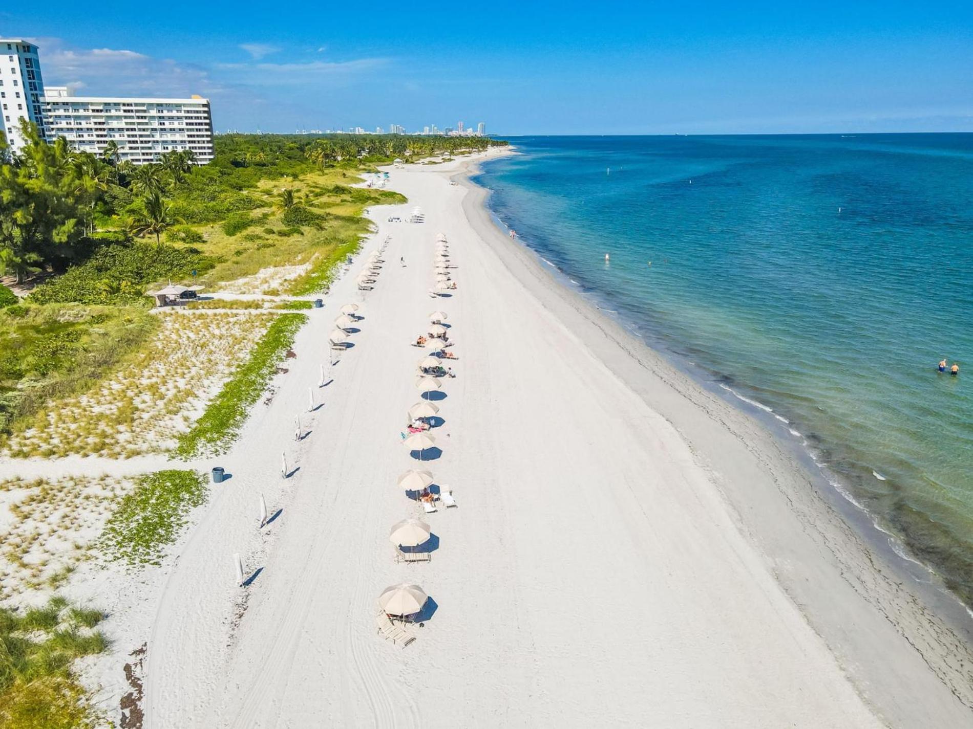 Apartment 3 Bed Botanica Key Biscayne Miami